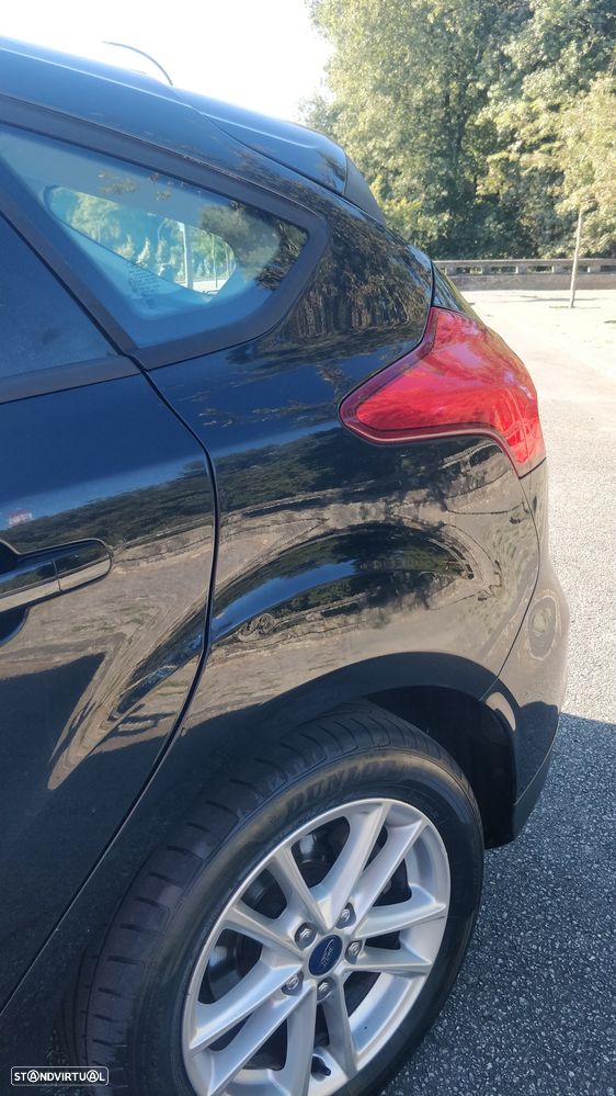 Ford Focus 1.5 TDCi ST-Line - 10