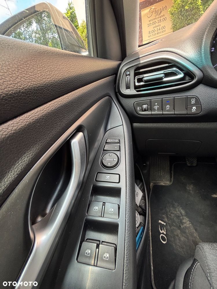 Hyundai i30 1.5 T-GDI 48V Comfort - 24