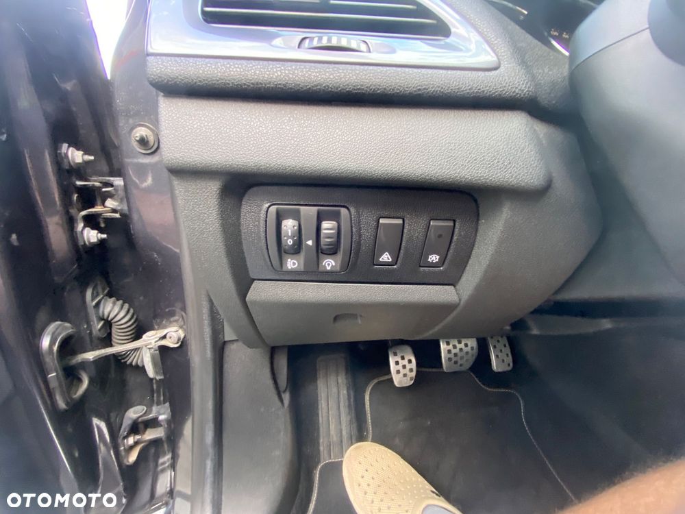 Renault Megane ENERGY dCi 110 Start & Stopp Bose Edition - 24