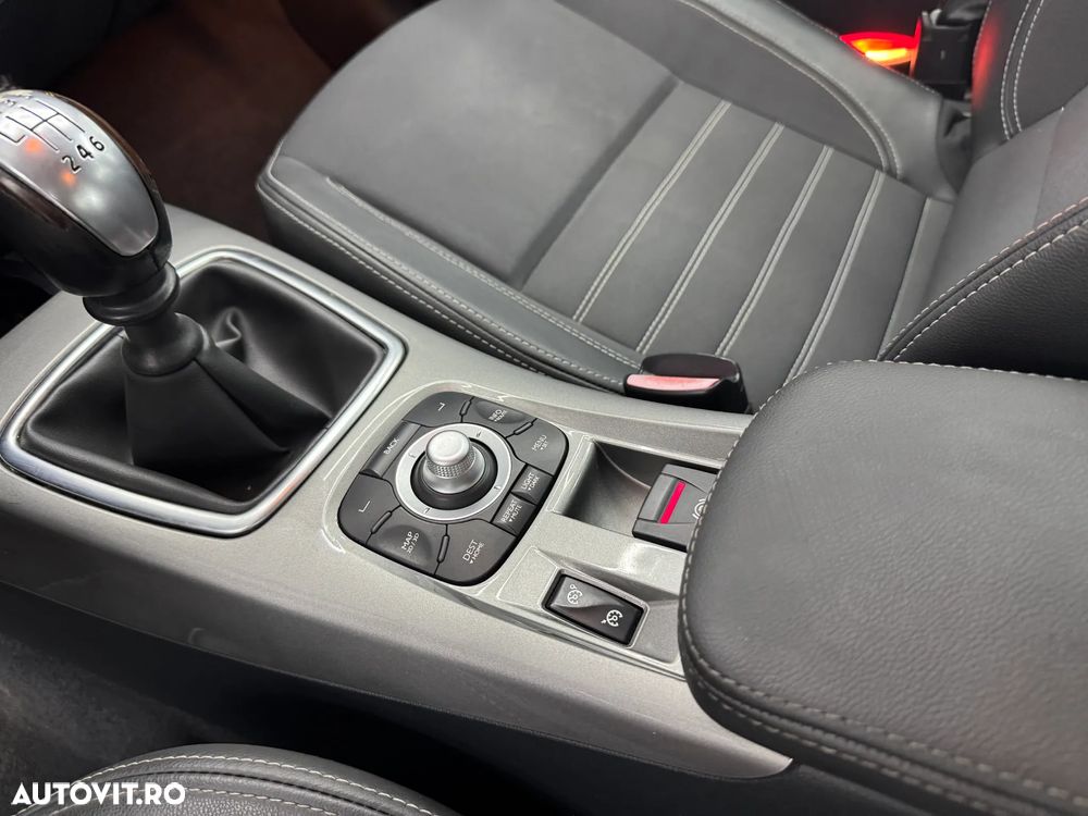 Renault Laguna dCi 110 FAP Paris Business - 16