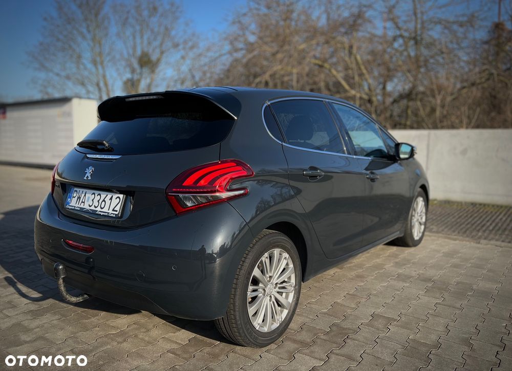 Peugeot 208 1.6 BlueHDi Allure S&S - 8