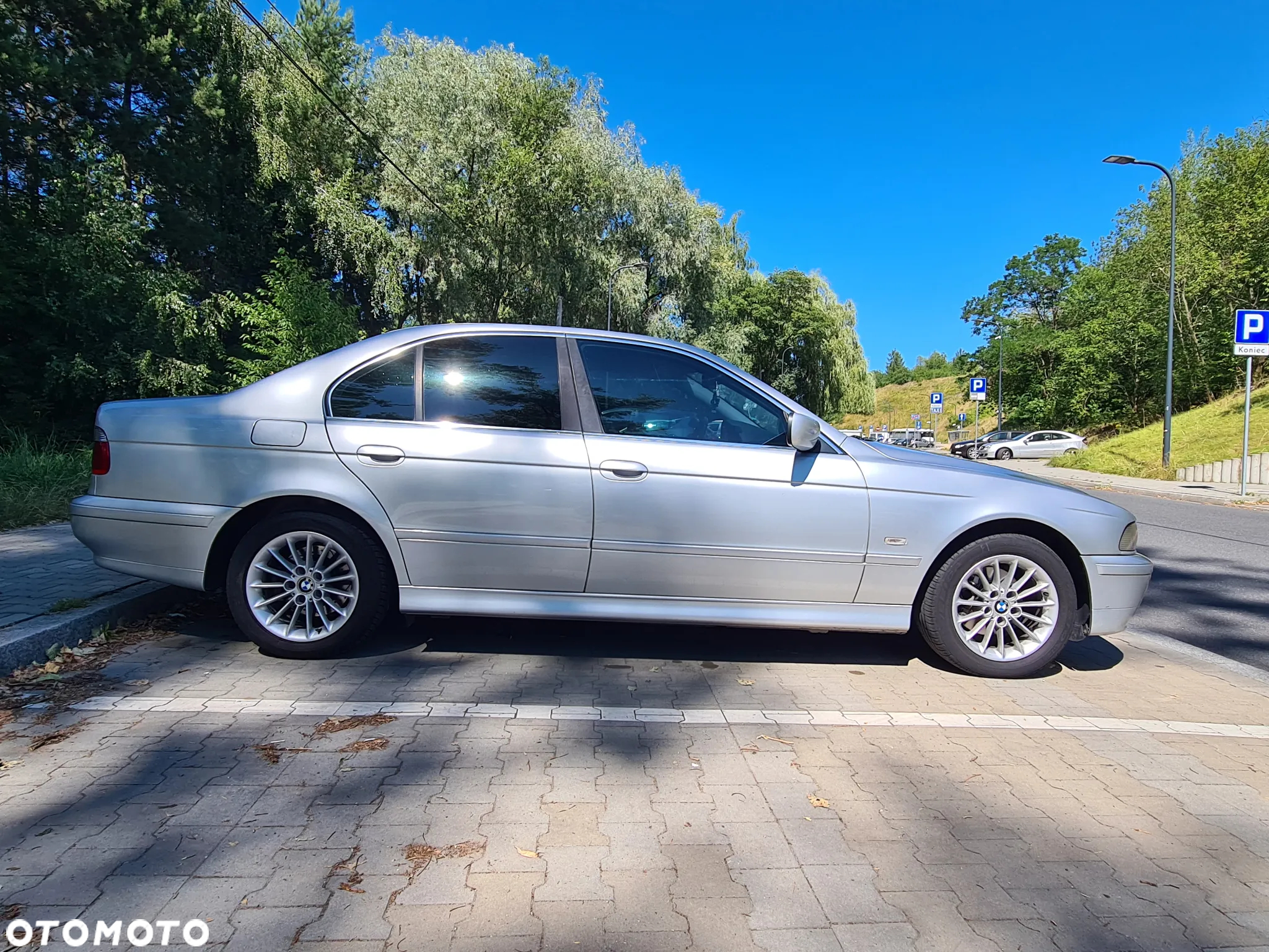 BMW Seria 5 520i - 13