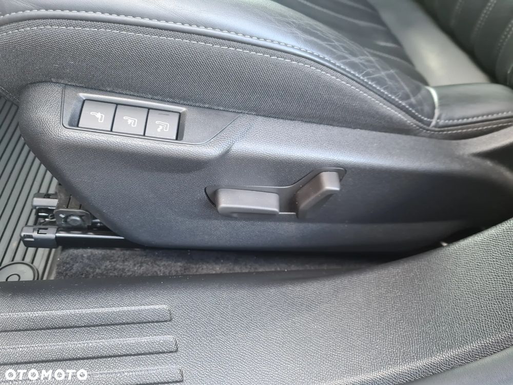 Peugeot 2008 1.2 PureTech GT Pack S&S EAT8 - 11