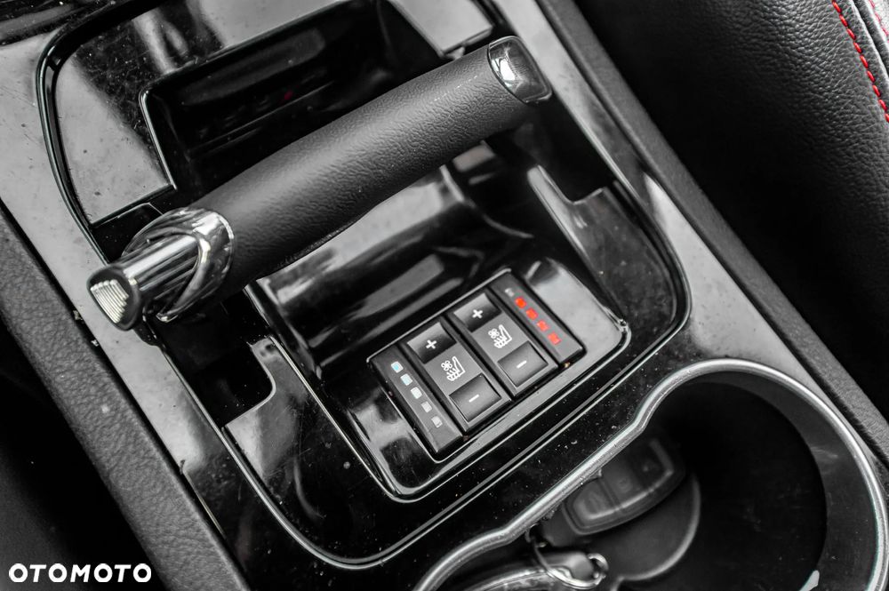 Ford S-Max 2.2 TDCi DPF Titanium X - 33