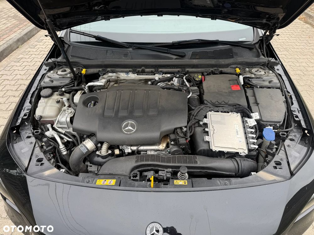 Mercedes-Benz CLA 200 d AMG Line 8G-DCT - 11