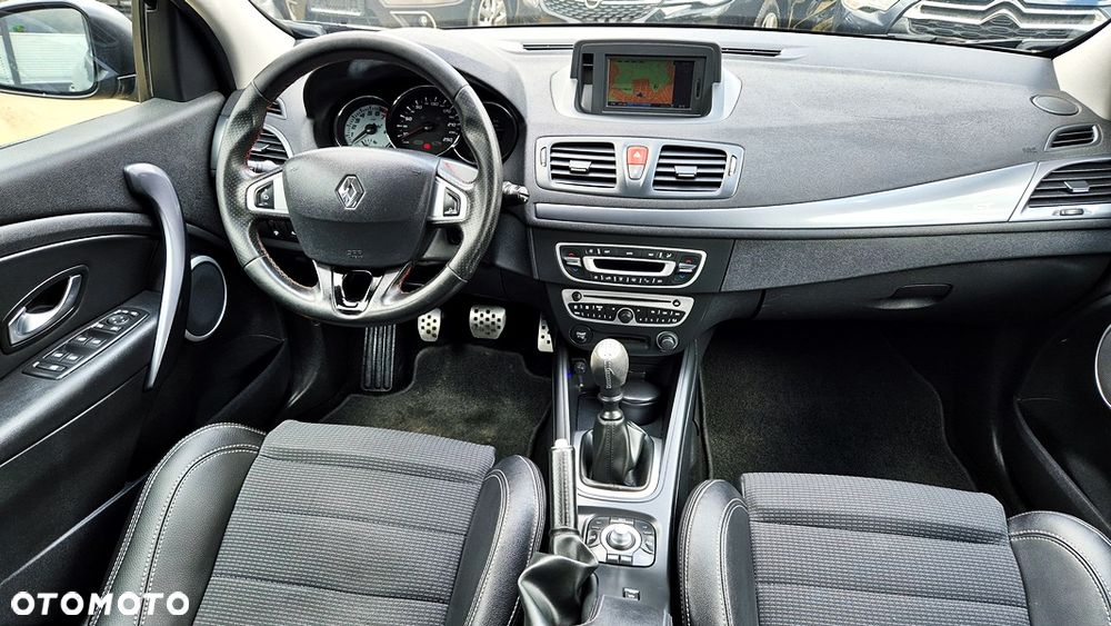 Renault Megane TCe 180 GT - 36