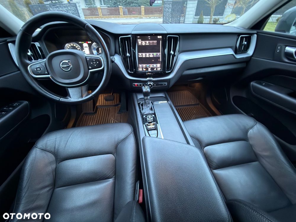 Volvo XC 60 D4 SCR Momentum - 8