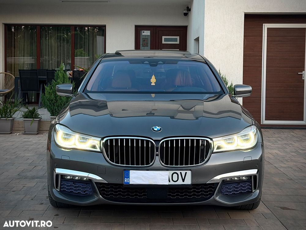BMW Seria 7 740e iPerformance - 26