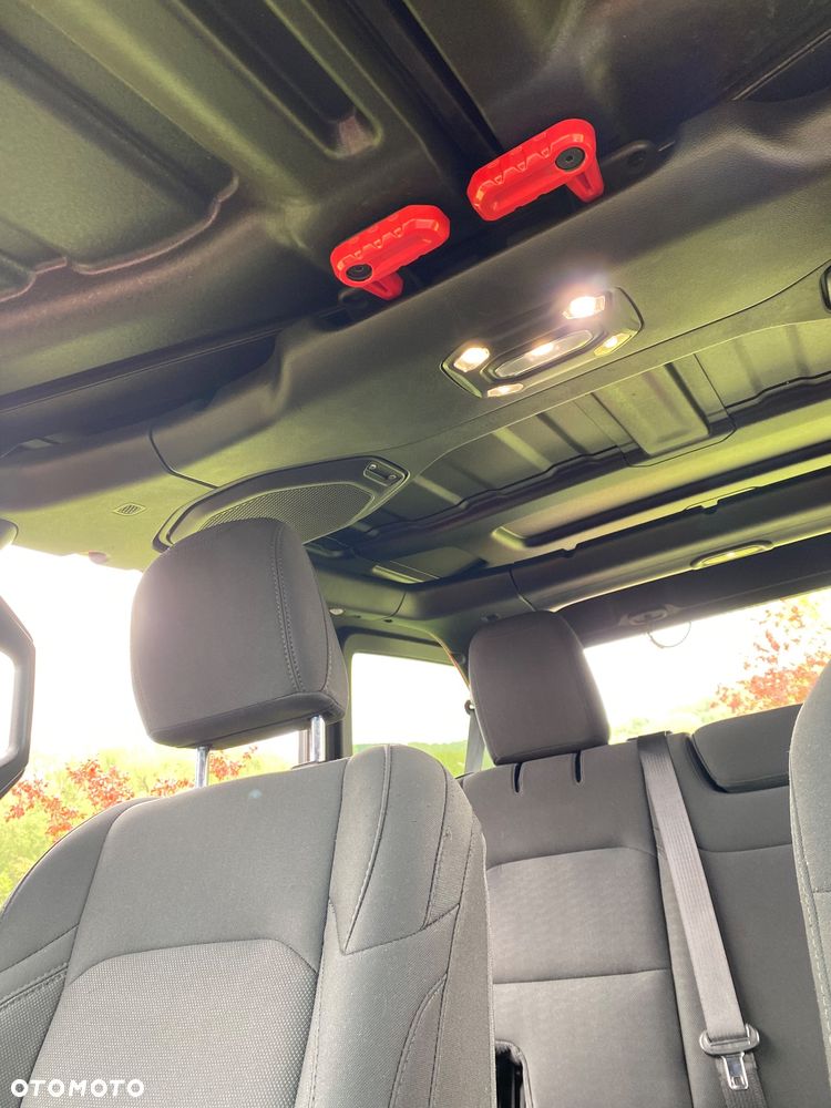 Jeep Wrangler 2.0 T-GDI Hardtop AWD Automatik Sport - 11