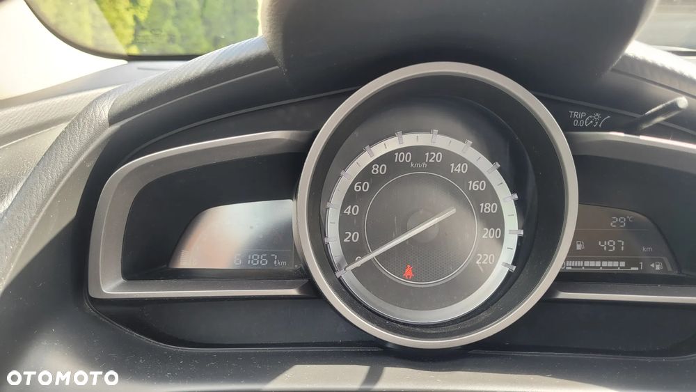 Mazda 2 - 10