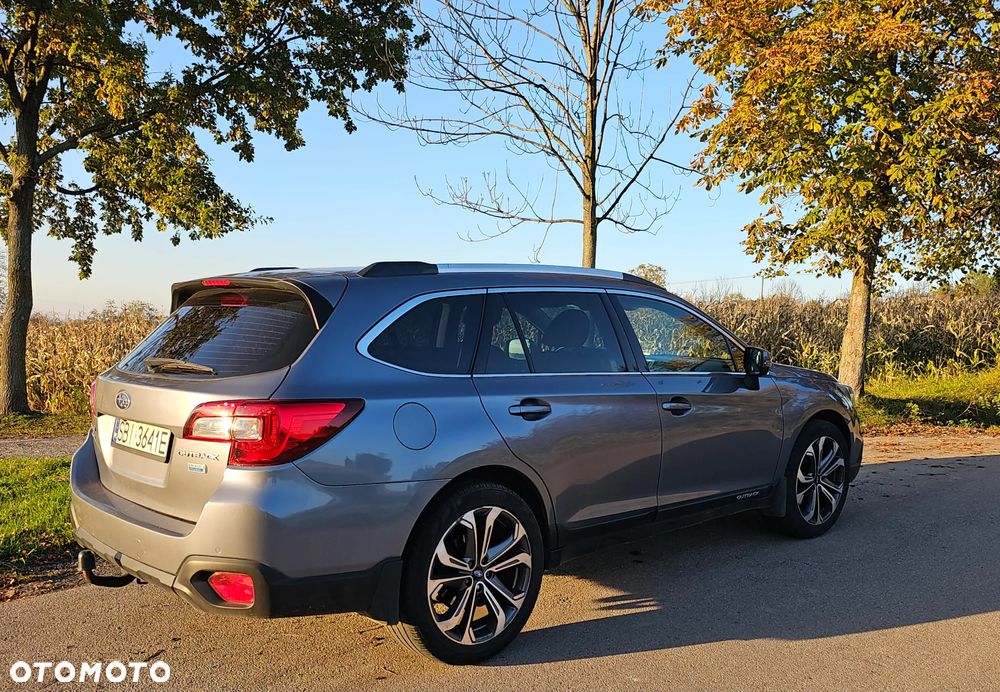 Subaru Outback 2.0D Active Lineartronic - 12