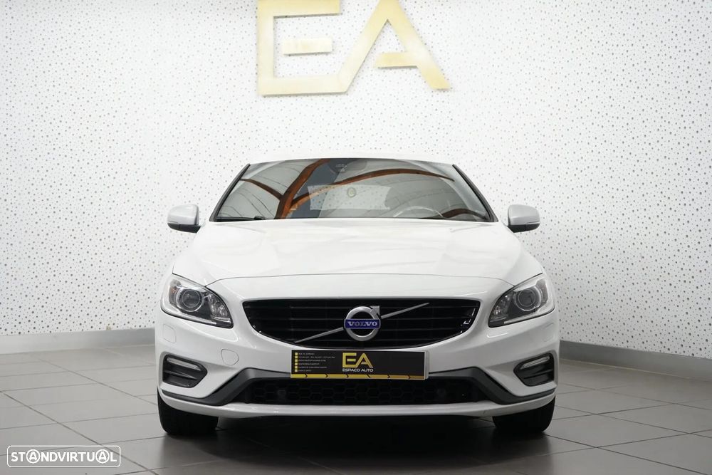 Volvo V60 2.4 D6 R-Design AWD Phev - 2