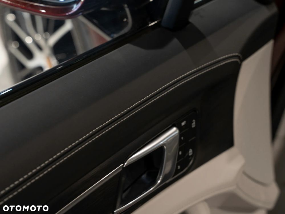 Porsche Panamera 4 E-Hybrid Platinum Edition - 24