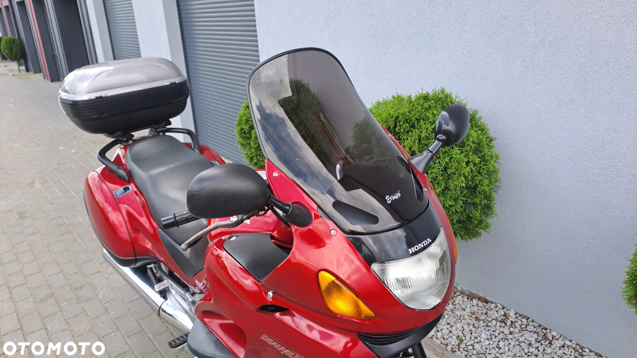 Honda NTV - 15