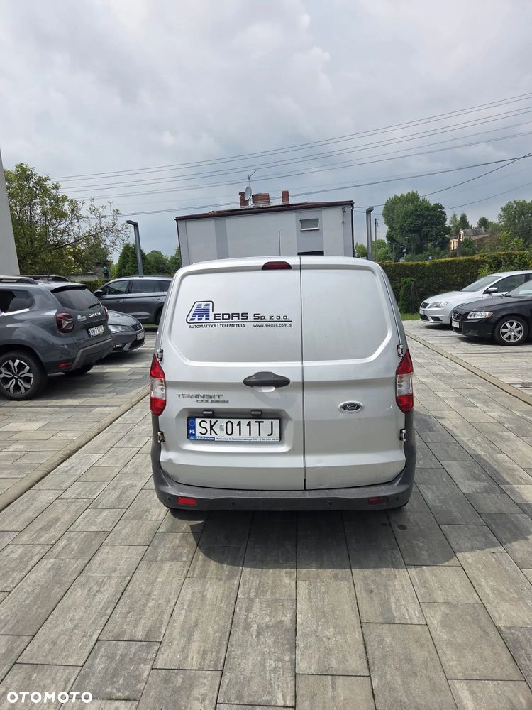 Ford Transit Courier - 2