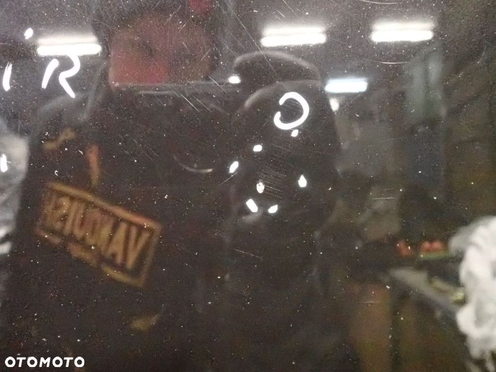 MASKA INFINITI M37X kol:  GAC - 4