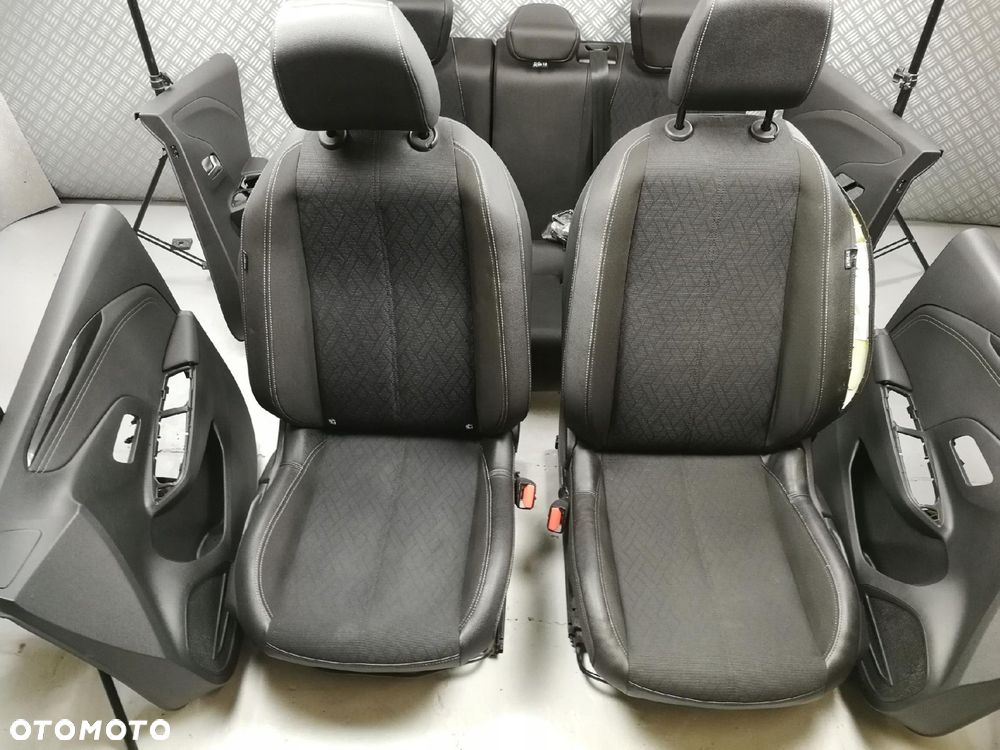 fotele fotel tapicerka kanapa przód tył boczki lewy prawy OPEL CORSA F 19- - 2