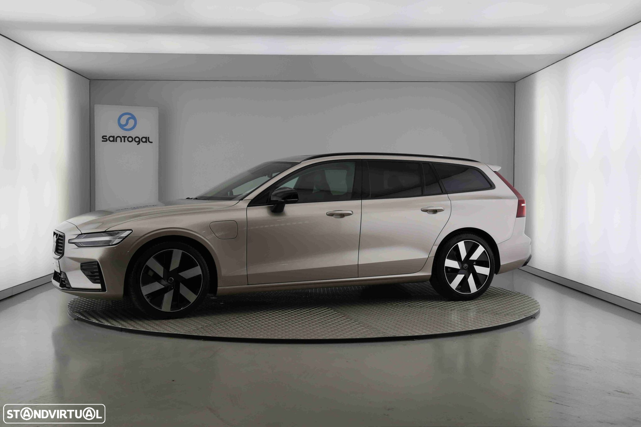 Volvo V60 2.0 T6 AWD TE Plus Dark - 6