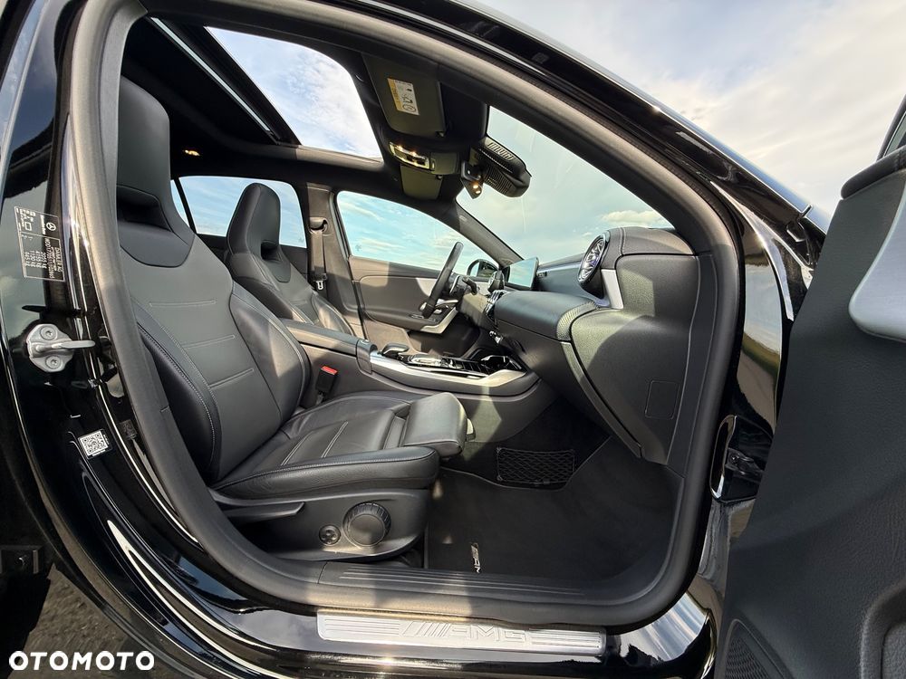 Mercedes-Benz Klasa A AMG 35 4Matic AMG Speedshift DCT 7G - 26