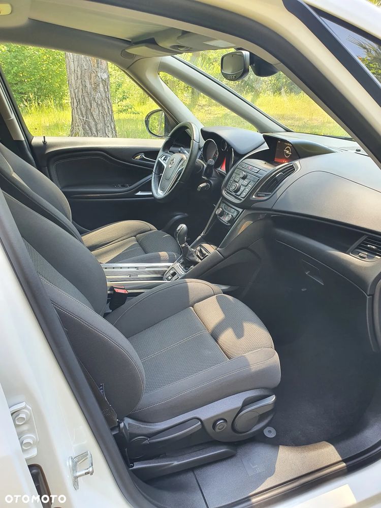 Opel Zafira Tourer 1.4 Turbo Edition - 21