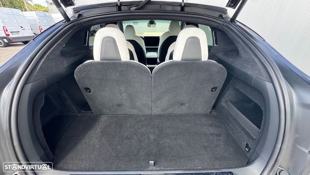Tesla Model X Plaid AWD - 16