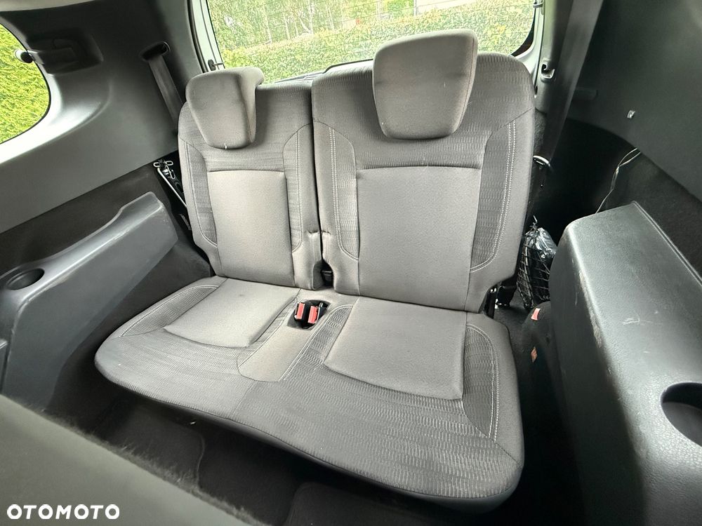 Dacia Lodgy 1.6 Laureate - 17