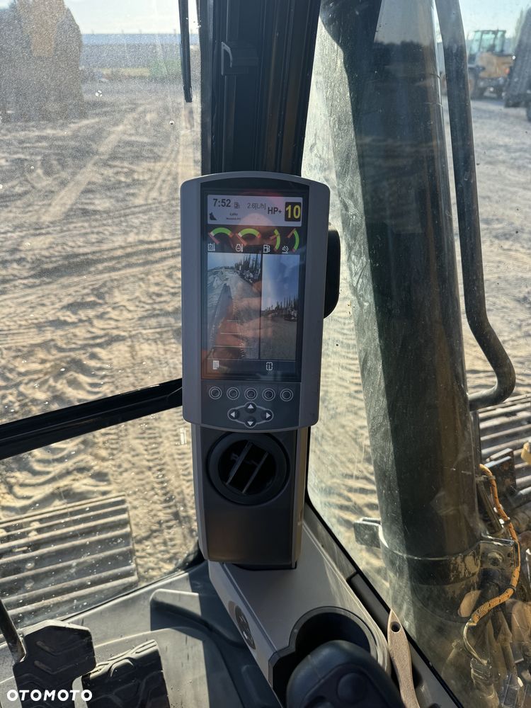 Caterpillar 313FL - 12