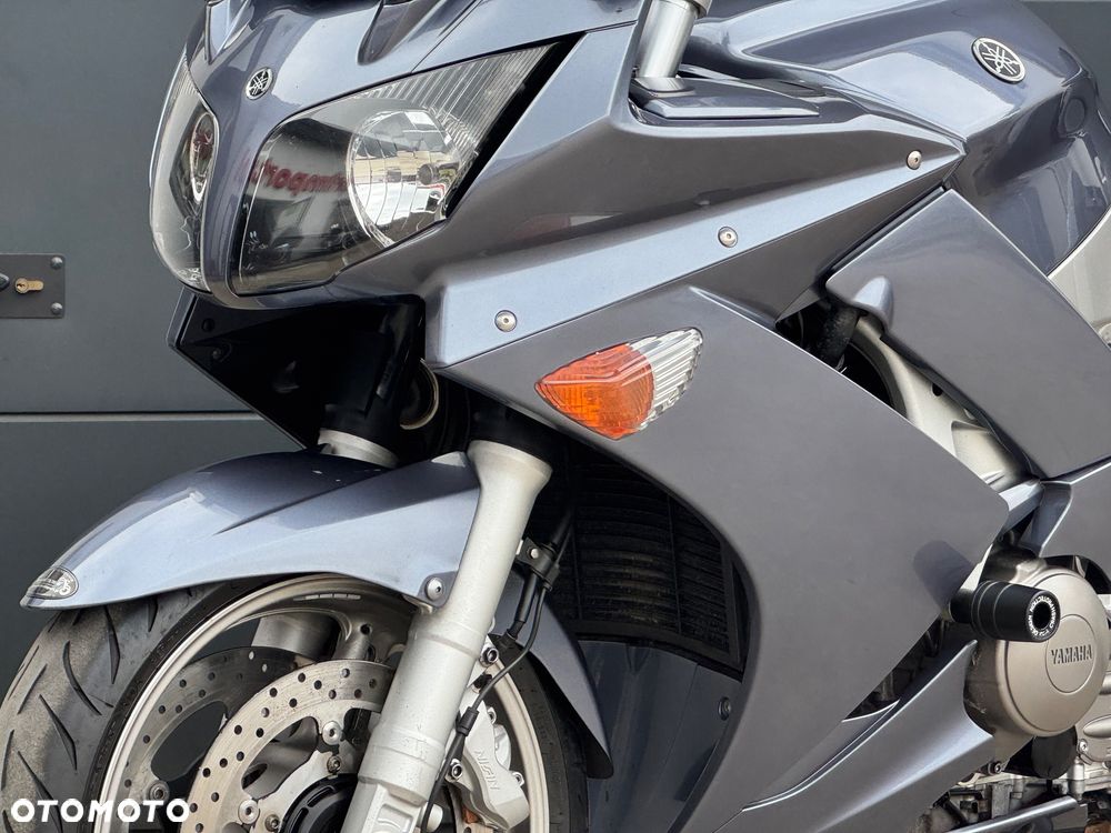 Yamaha FJR - 22