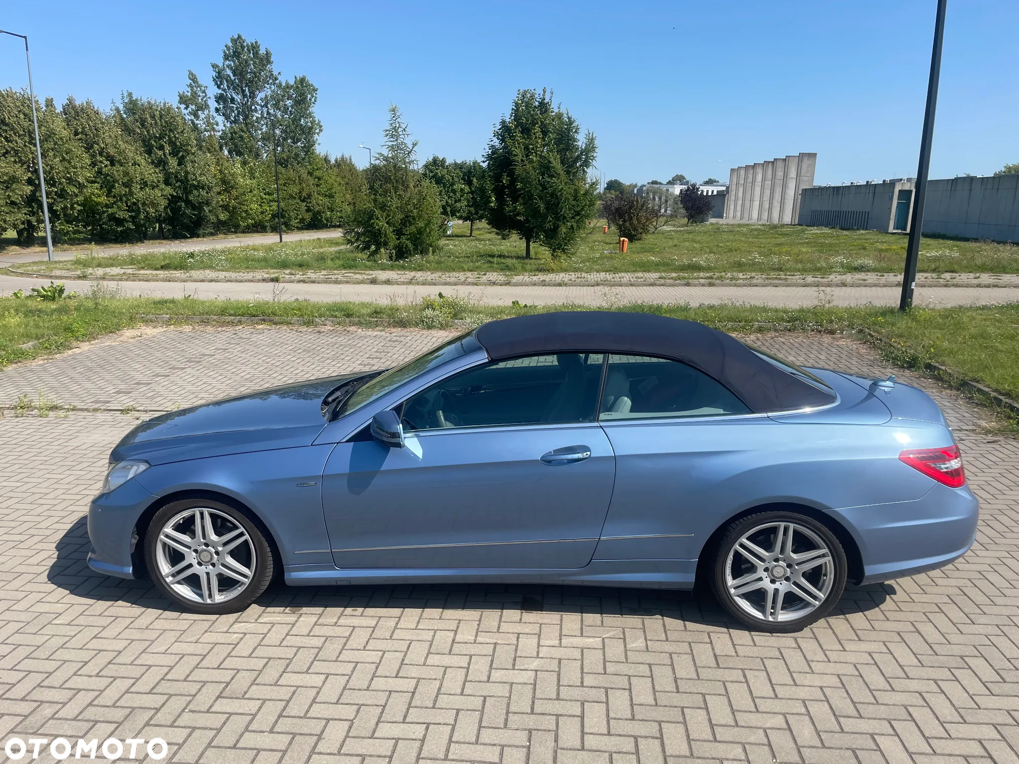 Mercedes-Benz Klasa E 350 CGI Cabrio BlueEFFICIENCY 7G-TRONIC Prime Edition - 9