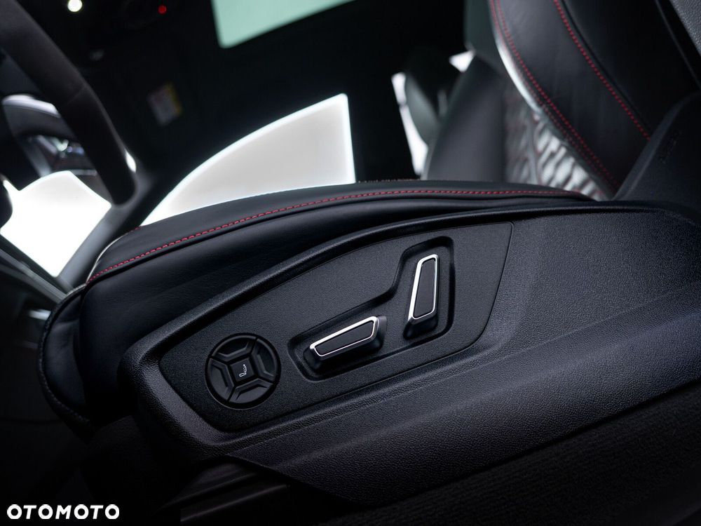 Audi RS Q8 TFSI Quattro Tiptronic - 23