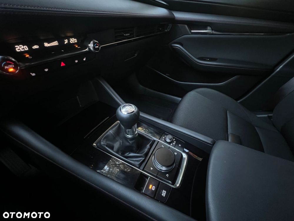 Mazda 3 e-SKYACTIV-G 150 M HYBRID HOMURA - 19