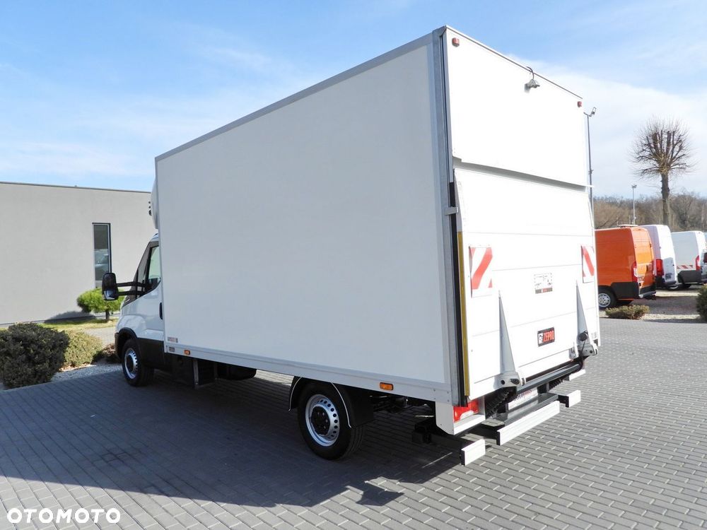 Iveco DAILY 35S16 CONNECT KONTENER WINDA 8 PALET TEMPOMAT NAWIGACJA LEDY AUTOMAT HI-MATIC KLIMATYZACJA  160KM - 11