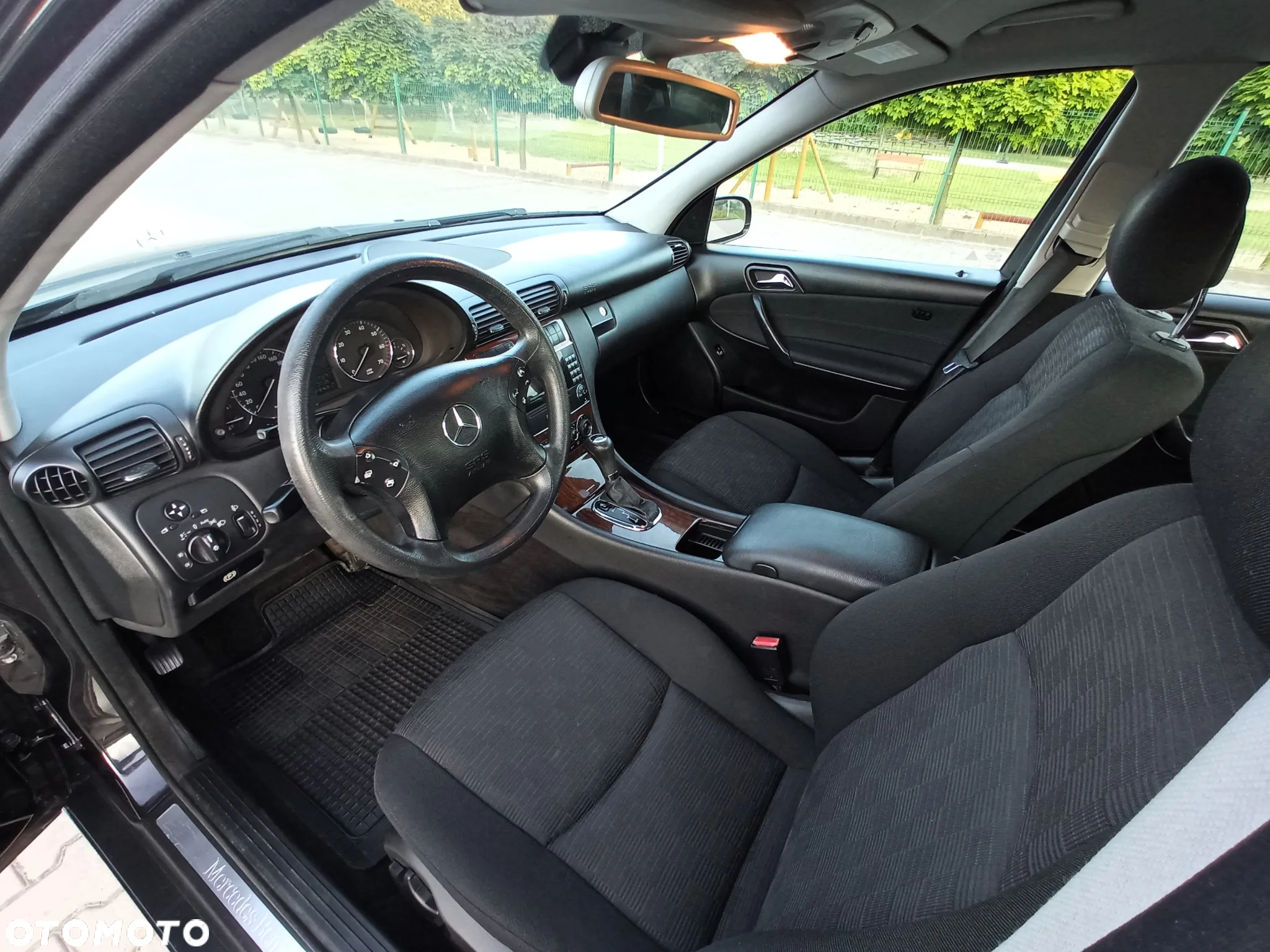 Mercedes-Benz Klasa C 180 Kompressor Automatik Avantgarde - 16