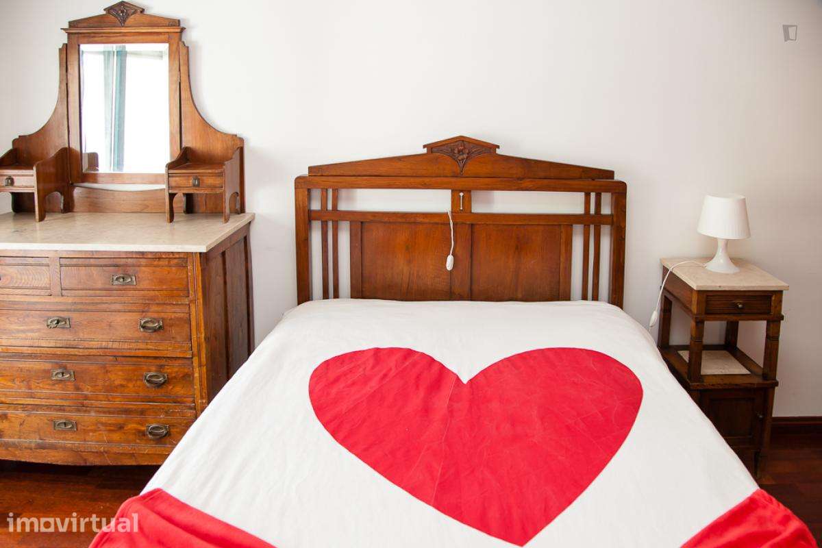 Quarto - localizado em São Jerónimo Coimbra - Grande imagem: 2/30