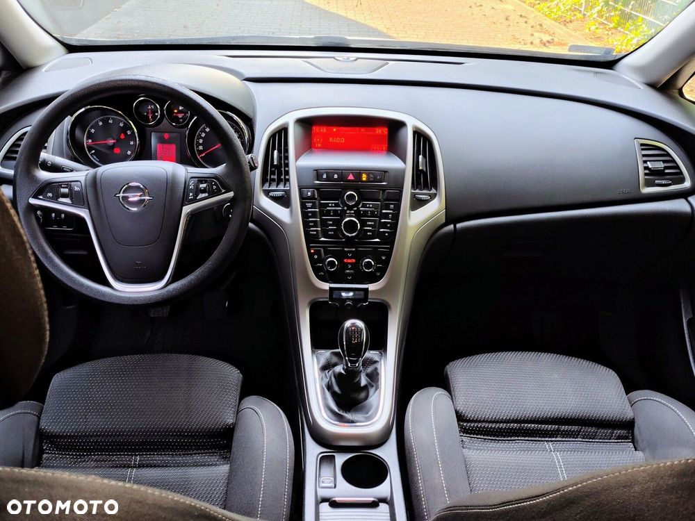 Opel Astra 1.4 T Enjoy - 8