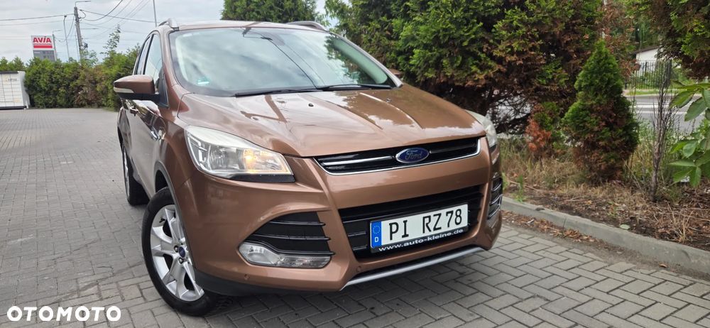 Ford Kuga 2.0 TDCi 2x4 Titanium - 20