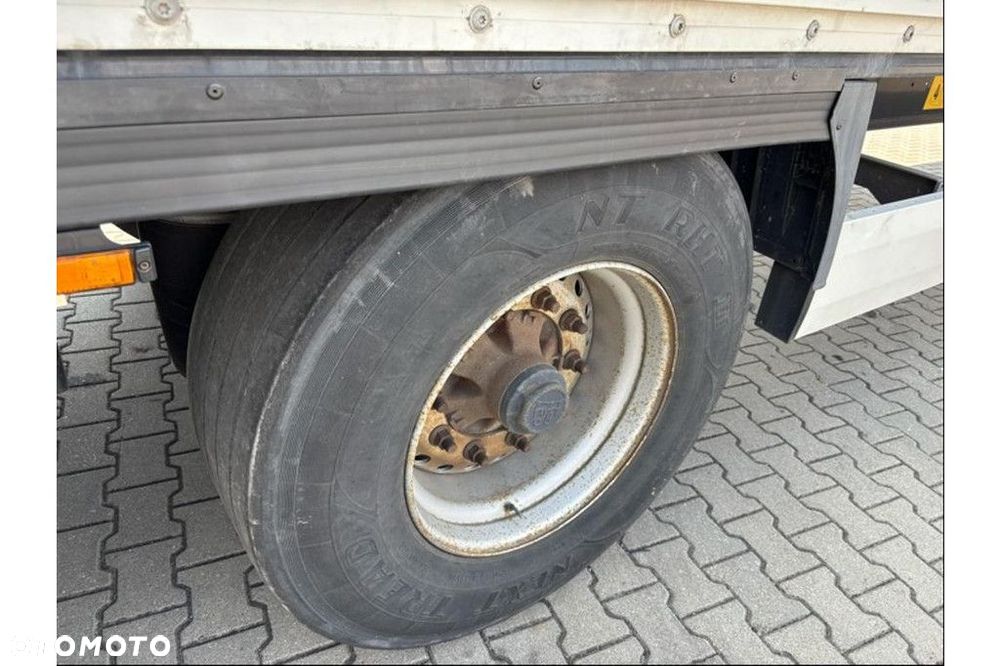 Krone Trailer Van Light Insulated Double deck Straight - 4