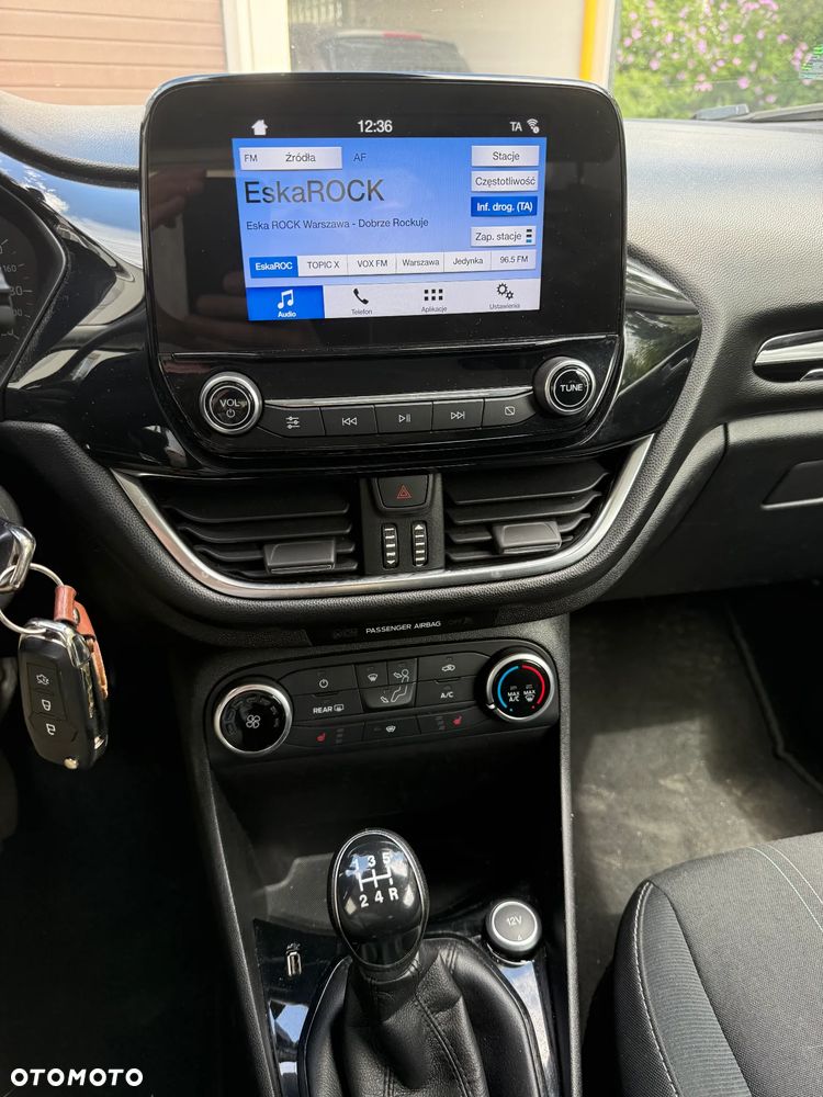 Ford Fiesta 1.1 COOL&CONNECT - 9