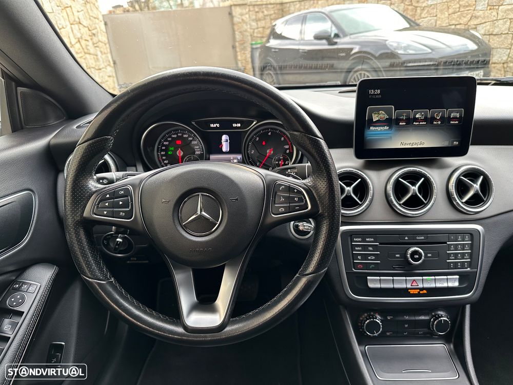 Mercedes-Benz CLA 220 d Shooting Brake AMG Line Aut. - 9