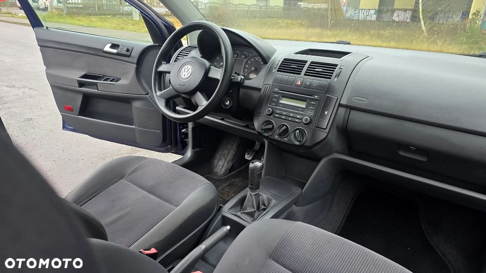 Volkswagen Polo 1.4 Goal - 28