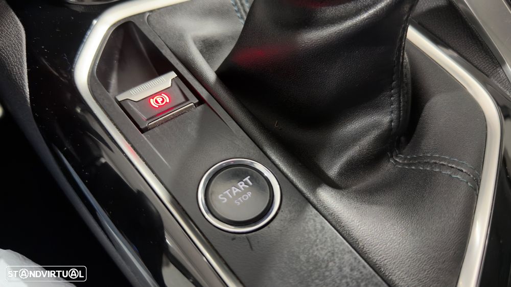 Peugeot 3008 PureTech 130 Stop & Start GPF Crossway - 37