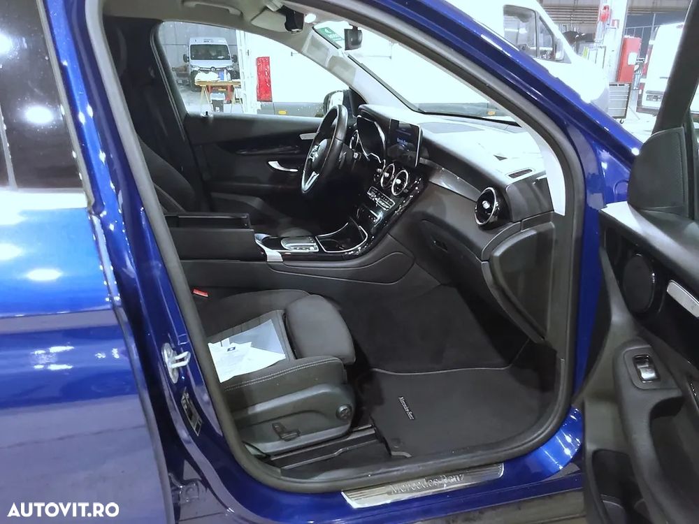Mercedes-Benz GLC 300 de 4Matic 9G-TRONIC - 6