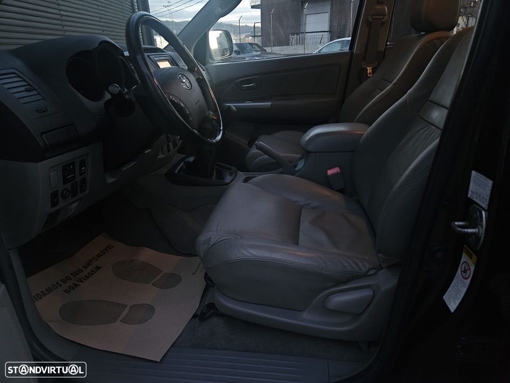 Toyota Hilux 3.0 D-4D 4WD CD Trac. PM+EP - 8