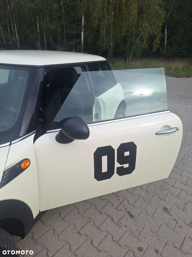 MINI ONE Standard - 8