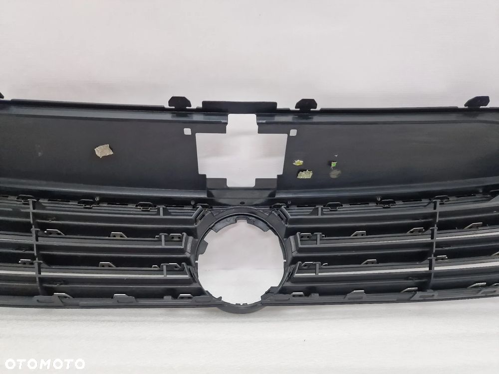 VW PASSAT B8 3G0 15-  ATRAPA / GRILL PRZEDNI PRZÓD NA WĄSKĄ GÓRNĄ LISTWĘ / CHROM , NR 3G0853651 / 3G0853651A / 3G0853653 , NR AUKCJI GL263 - 15
