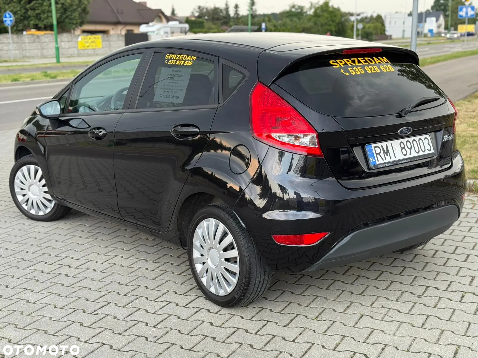 Ford Fiesta 1.25 Ambiente - 2