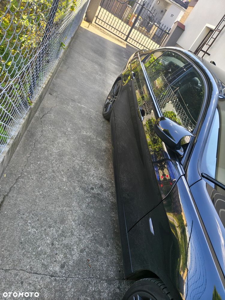 BMW Seria 3 318d DPF Edition Sport - 18