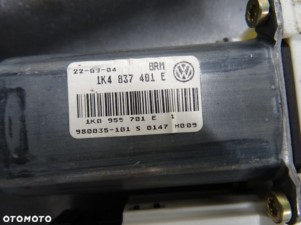 VW GOLF V 03-09 1.4MPI PODNOŚNIK SZYB PRAWY PRZÓD - 21