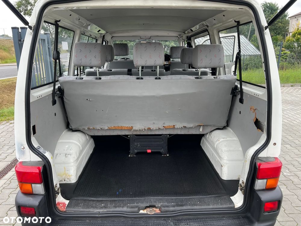 Volkswagen Transporter - 22