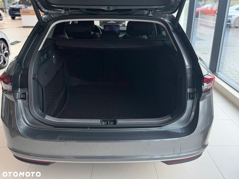 Skoda Superb 2.0 TSI L&K DSG - 31